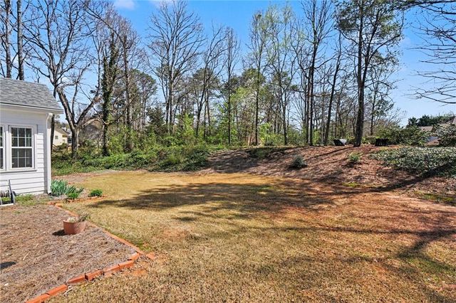 1374 Holly Lake Circle, Snellville, GA 30078