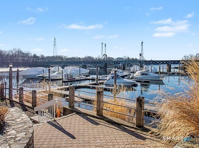 9 River Road 418, Greenwich, CT 06807