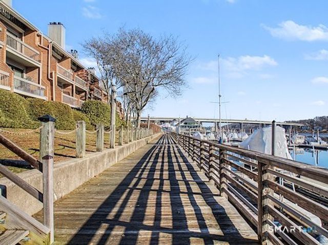 9 River Road 418, Greenwich, CT 06807