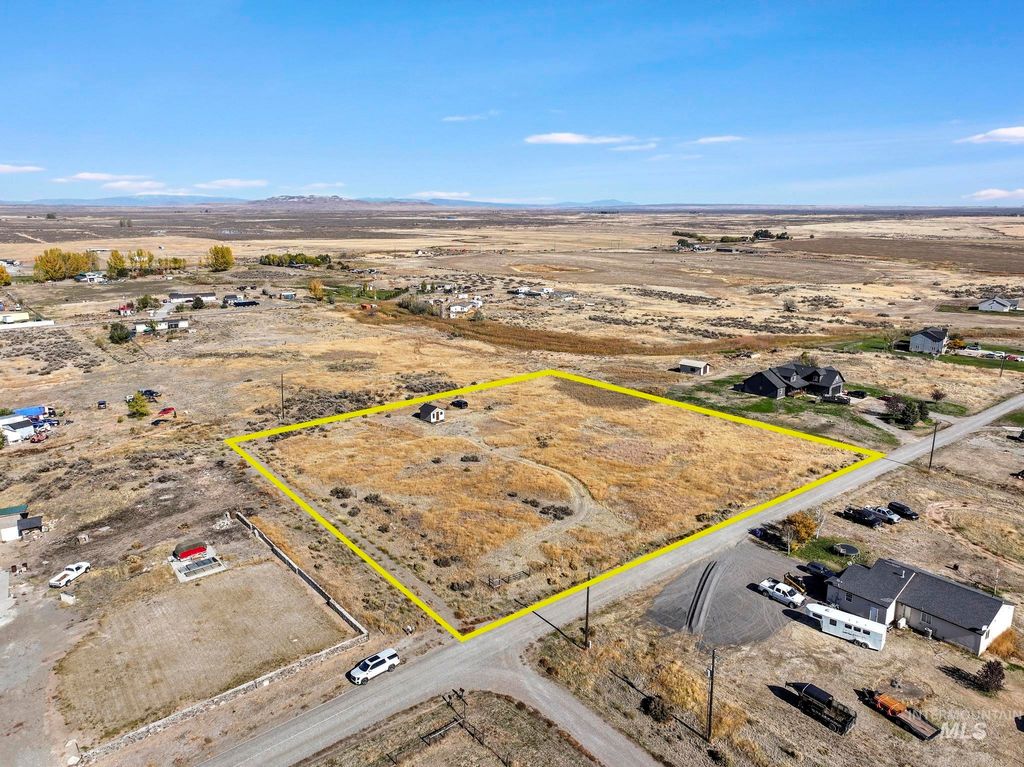 584 N Circle, Shoshone, ID 83352 photo 22