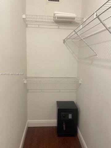 5960 W Sample Rd 305, Coral Springs, FL 33067