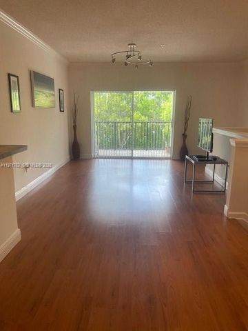 5960 W Sample Rd 305, Coral Springs, FL 33067