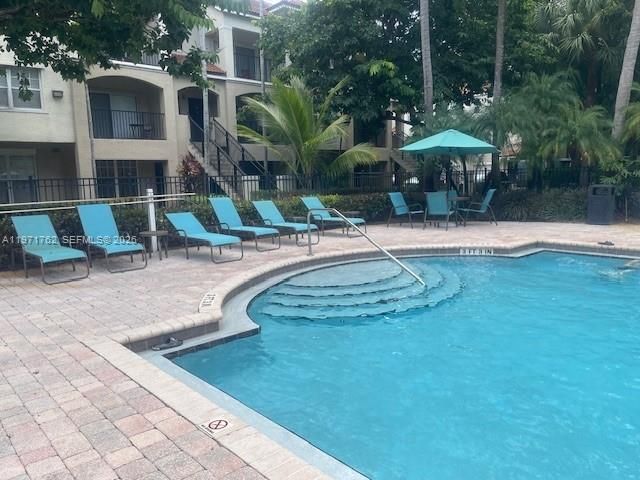 5960 W Sample Rd 305, Coral Springs, FL 33067