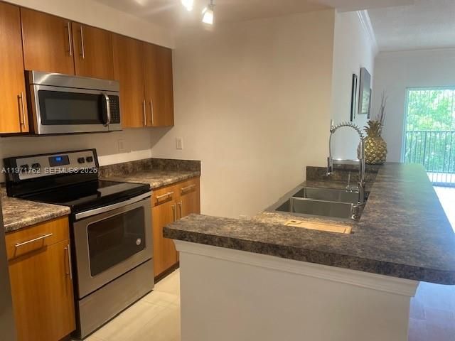 5960 W Sample Rd 305, Coral Springs, FL 33067