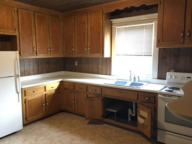 1584 Latimer Ln, Hendersonville, TN 37075