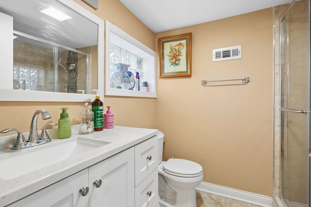 3649 N Newcastle Avenue, Chicago, IL 60634