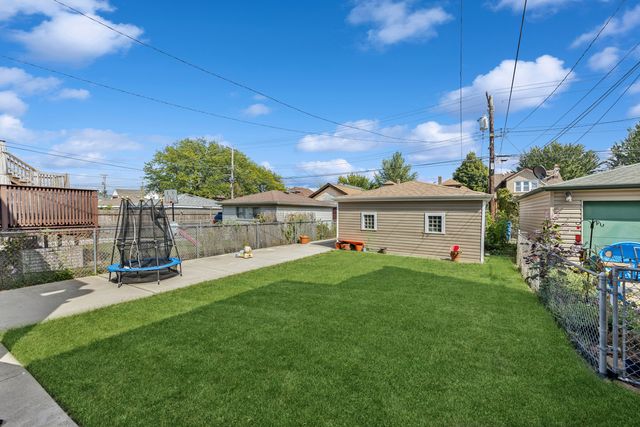 3649 N Newcastle Avenue, Chicago, IL 60634