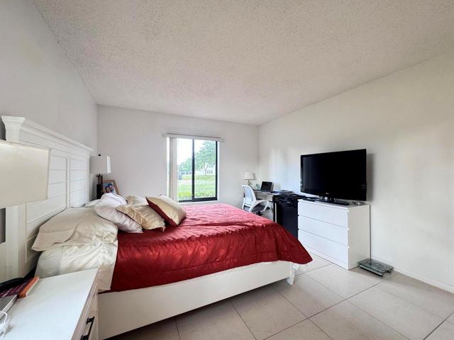 3676 Alder Drive E1, West Palm Beach, FL 33417