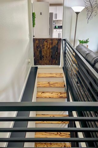 1709 5th Ave, Minot, ND 58701