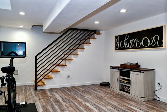 1709 5th Ave, Minot, ND 58701