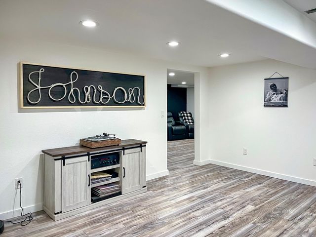 1709 5th Ave, Minot, ND 58701