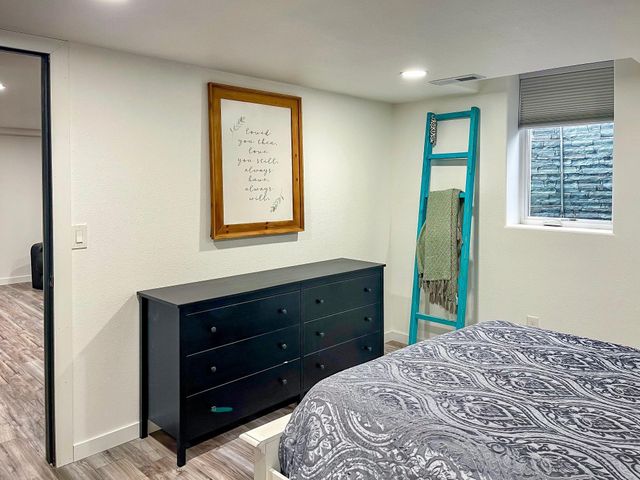 1709 5th Ave, Minot, ND 58701