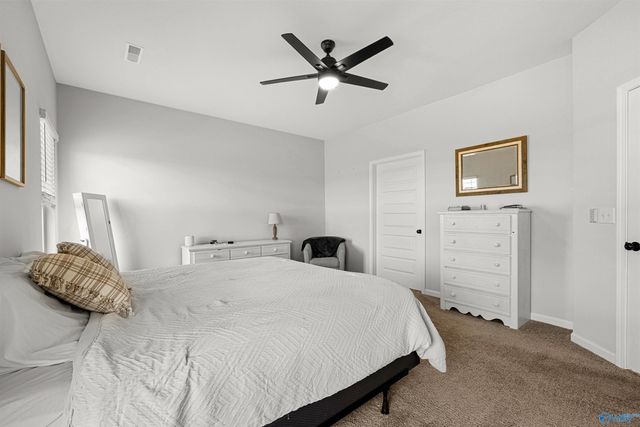 200 School House Road, Decatur, AL 35603
