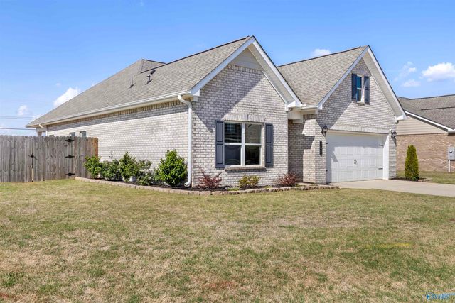200 School House Road, Decatur, AL 35603