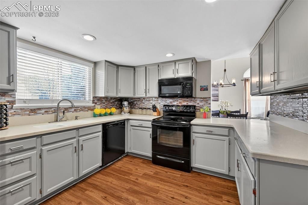 Image 3 of property listing at 8535 Sassafras Drive, Colorado Springs, CO 80920