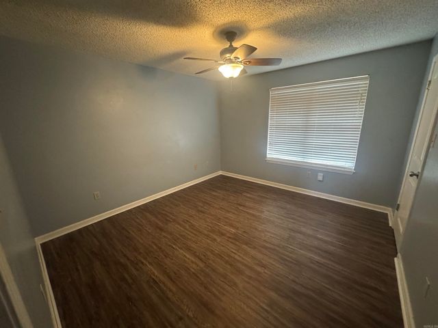 104 Northfield Dr Drive, Searcy, AR 72143