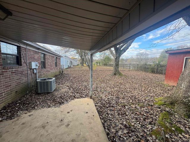 104 Northfield Dr Drive, Searcy, AR 72143