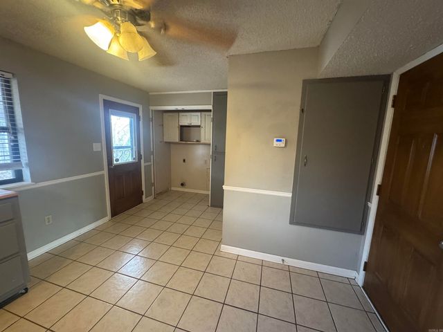 104 Northfield Dr Drive, Searcy, AR 72143