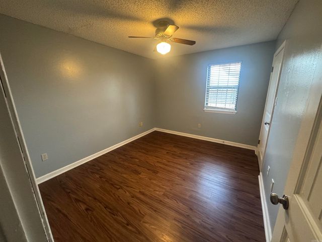 104 Northfield Dr Drive, Searcy, AR 72143