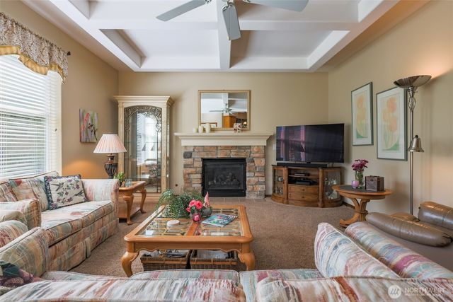 4404 Landmark Drive, Mount Vernon, WA 98274