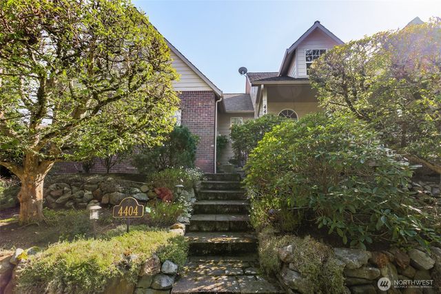 4404 Landmark Drive, Mount Vernon, WA 98274