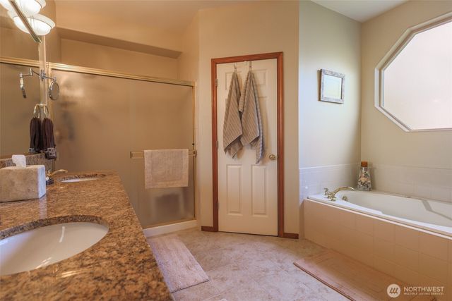 4404 Landmark Drive, Mount Vernon, WA 98274