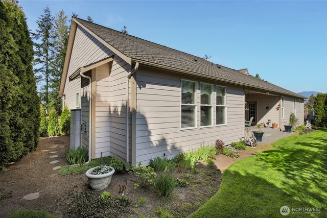 4404 Landmark Drive, Mount Vernon, WA 98274