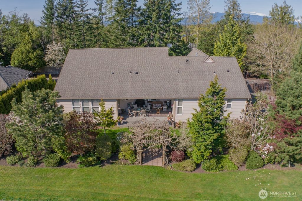 4404 Landmark Drive, Mount Vernon, WA 98274