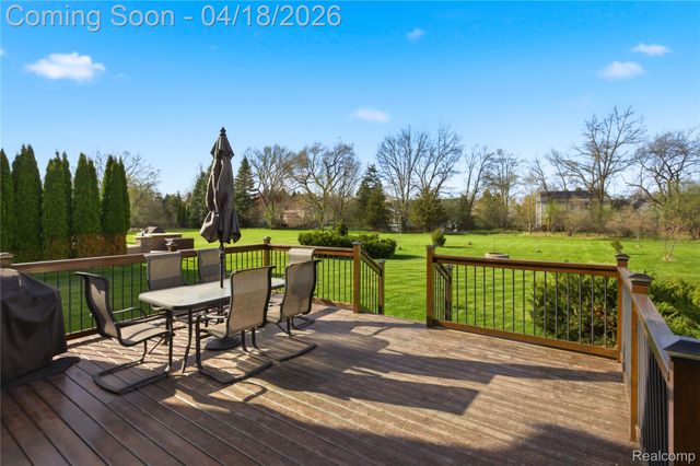 10909 Bouldercrest Drive, Green Oak Township, MI 48178