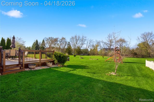 10909 Bouldercrest Drive, Green Oak Township, MI 48178