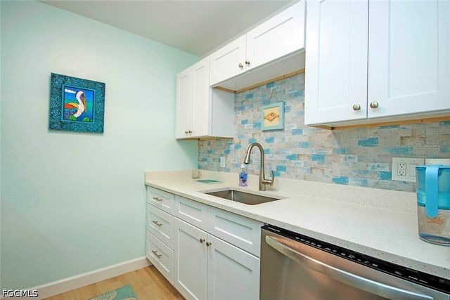 641 Periwinkle WAY A-3, Sanibel, FL 33957