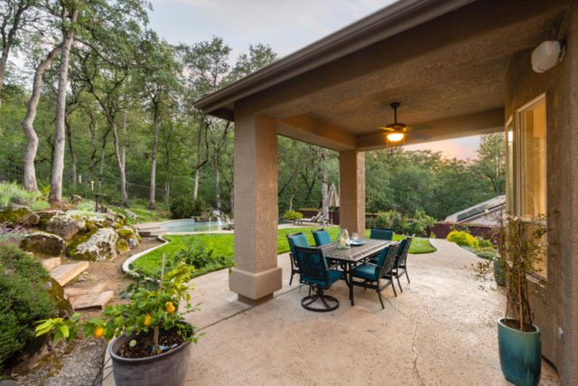 3317 Chasen Dr, Cameron Park, CA 95682