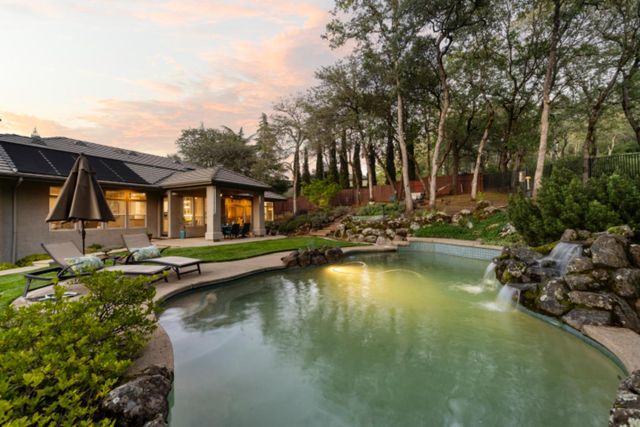 3317 Chasen Dr, Cameron Park, CA 95682