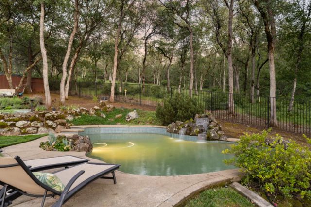 3317 Chasen Dr, Cameron Park, CA 95682