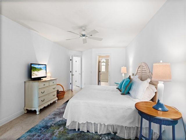 560 N Monterey Drive, Indian River Shores, FL 32963