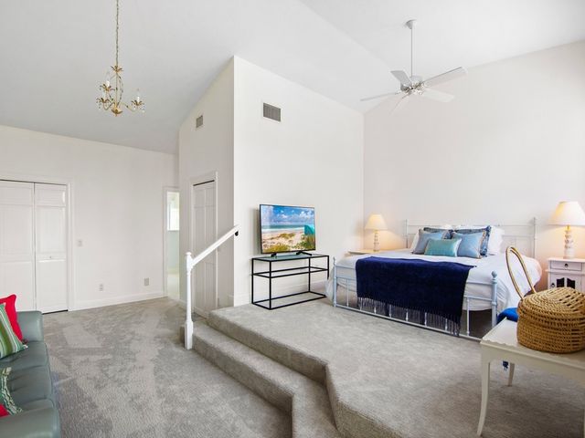 560 N Monterey Drive, Indian River Shores, FL 32963