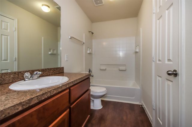 13022 Ristina Circle, Houston, TX 77048