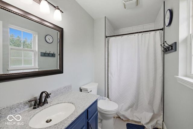 18 Village Parkway, Pendleton, IN 46064
