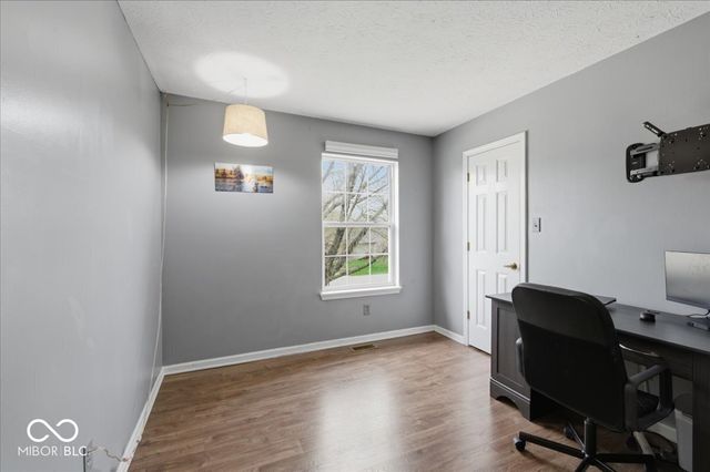 18 Village Parkway, Pendleton, IN 46064