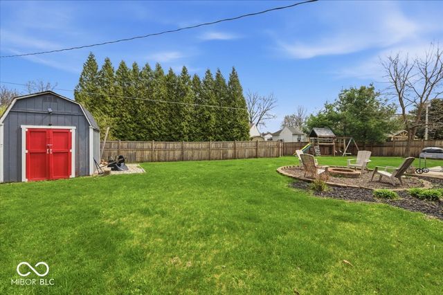 18 Village Parkway, Pendleton, IN 46064