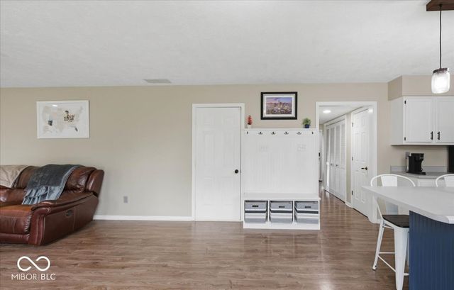 18 Village Parkway, Pendleton, IN 46064