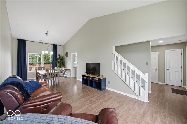 18 Village Parkway, Pendleton, IN 46064