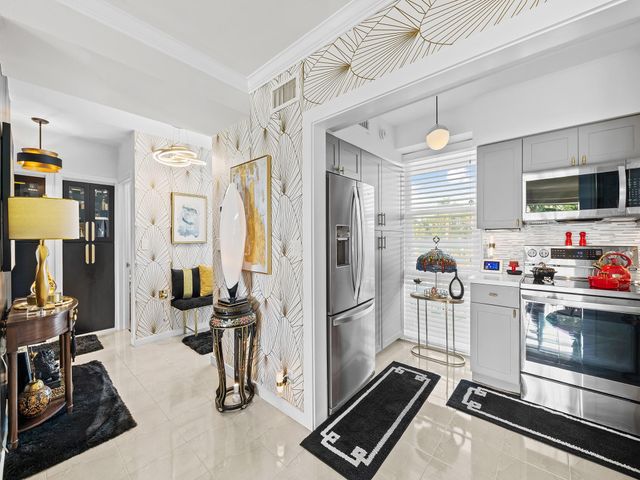 1900 S Ocean Dr 210, Fort Lauderdale, FL 33316