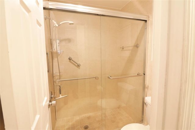 419 SW Natura Avenue B, Deerfield Beach, FL 33441