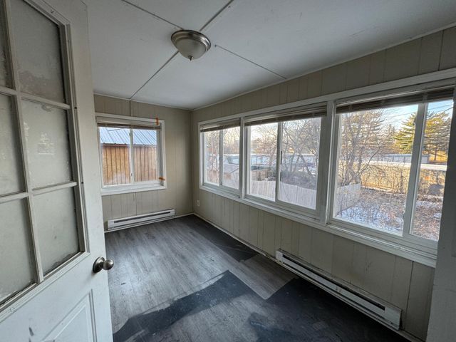 633 Parkway Drive, Saint Paul, MN 55106