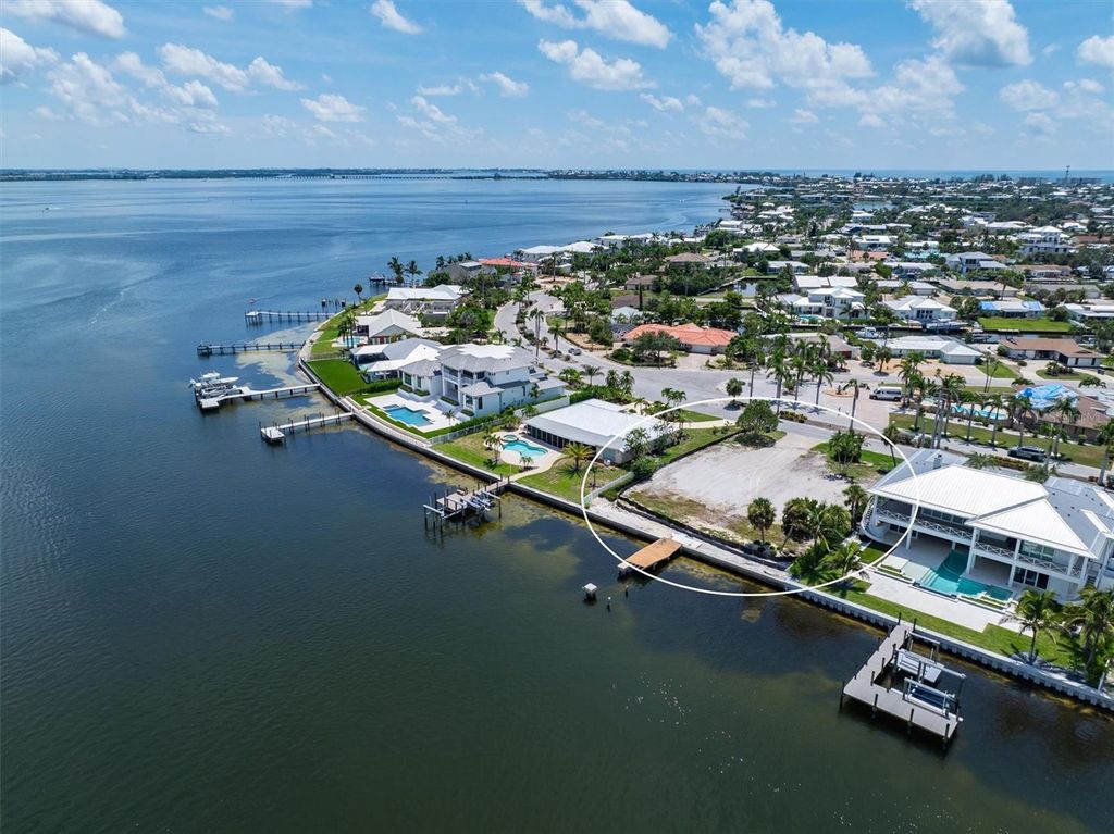 659 KEY ROYALE DRIVE, HOLMES BEACH, FL 34217 — photo 3