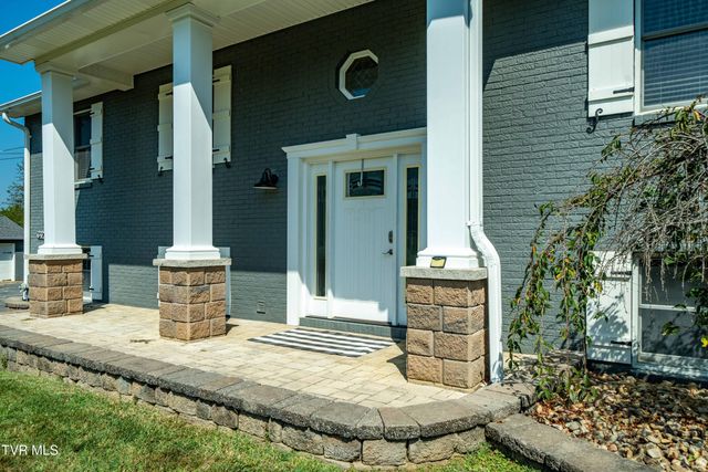 3220 Knob Creek Road, Johnson City, TN 37615