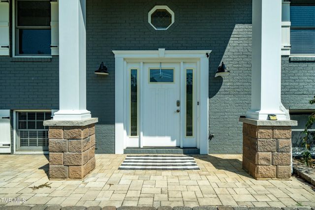 3220 Knob Creek Road, Johnson City, TN 37615