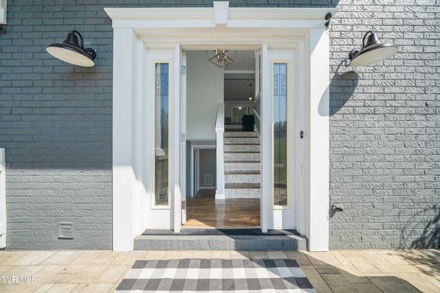 3220 Knob Creek Road, Johnson City, TN 37615