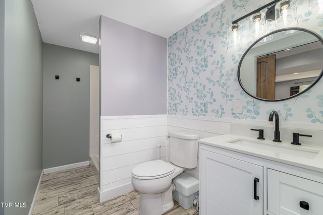 3220 Knob Creek Road, Johnson City, TN 37615